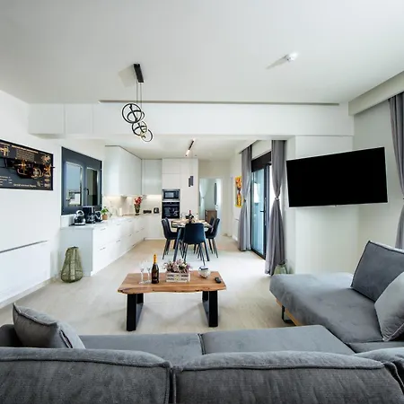 Sunhall Maisonette Apartment
